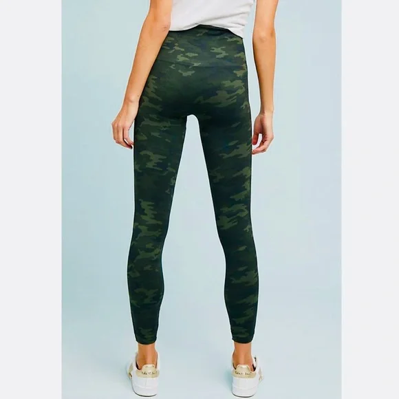 NWT Spanx Green Camo Leggings/Tights/Shapewear Ladies Size Medium (6/8) - Picture 2 of 14